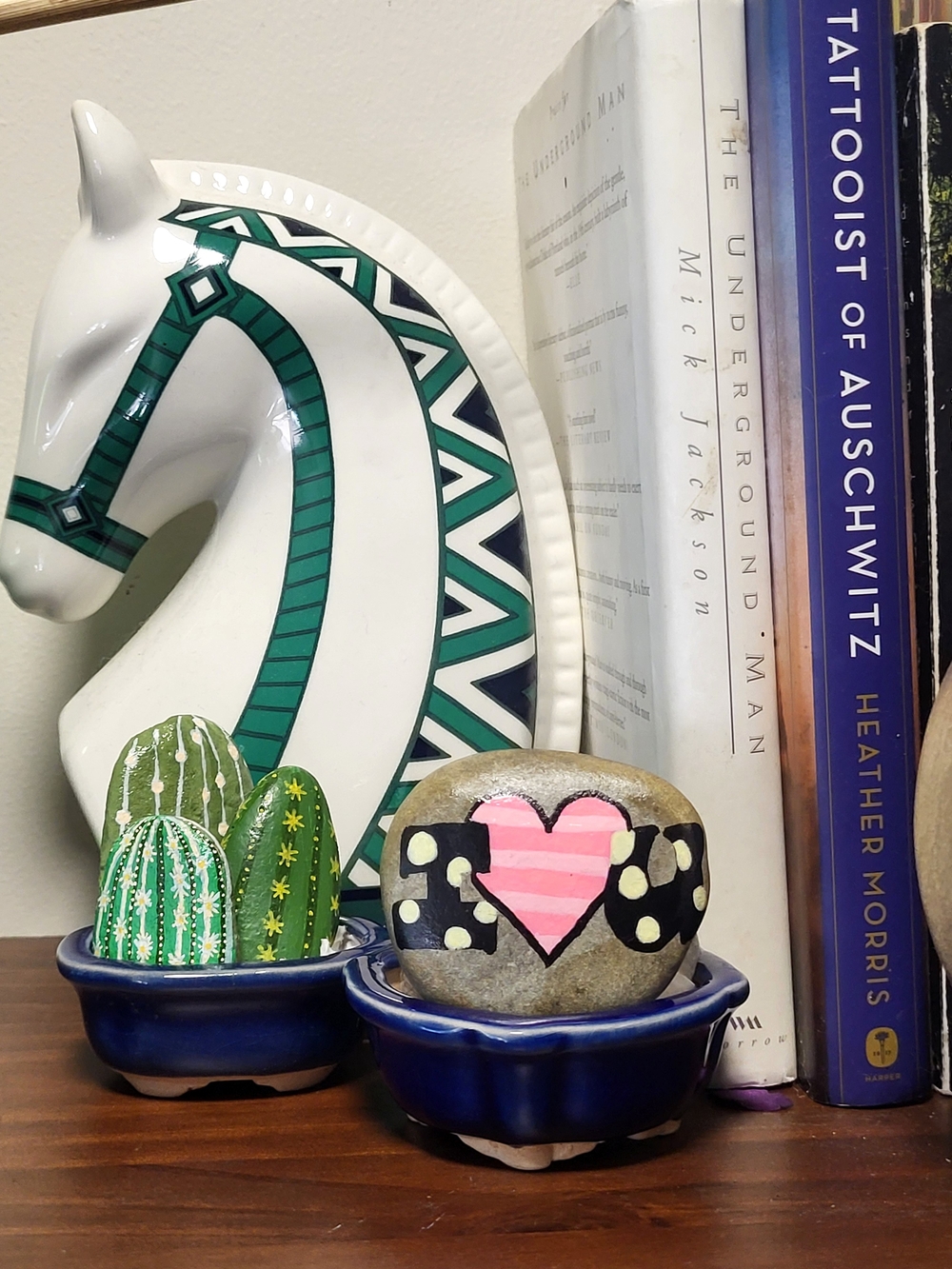 Hand-Painted Set Of Green Cactus And Black And Pink "I🩷U" Rocks